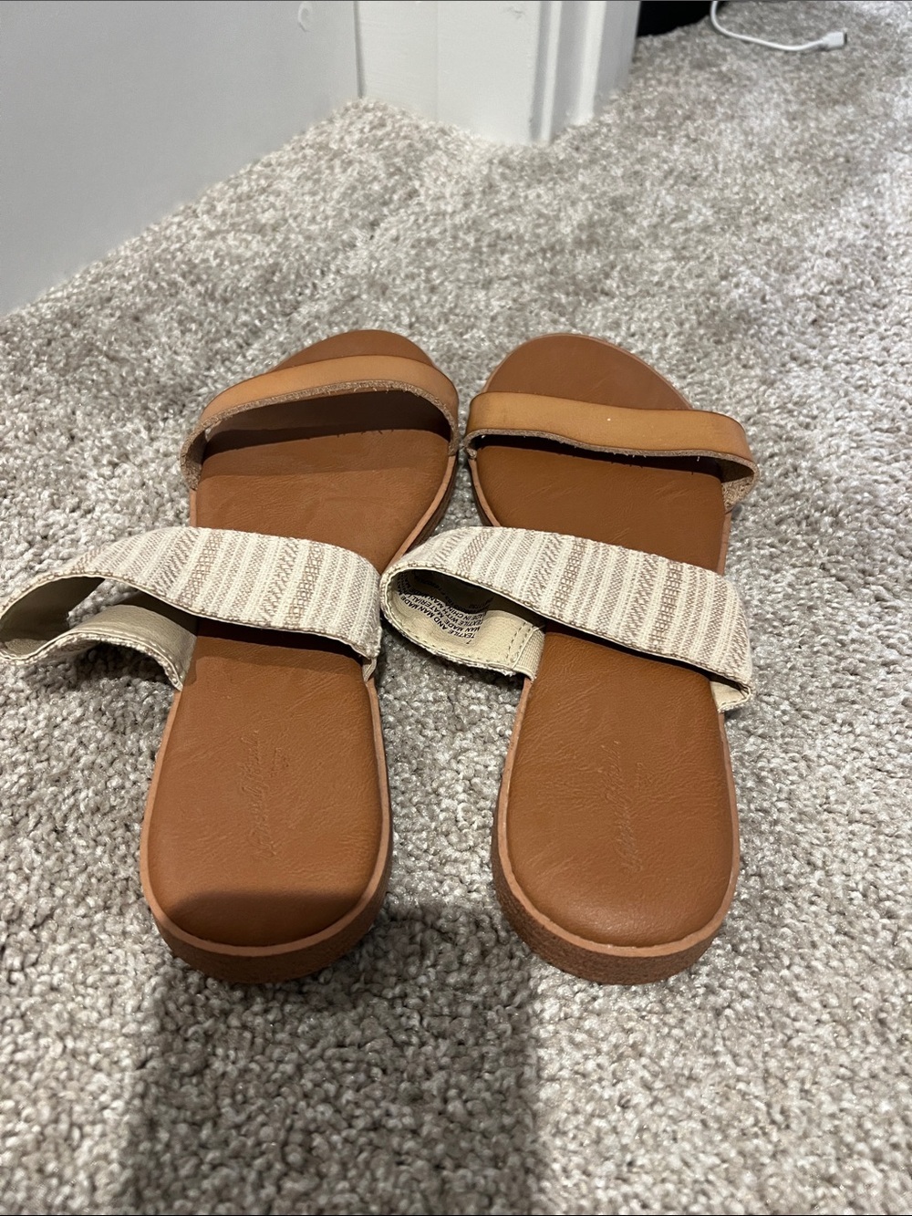 Universal Thread Tan Slide Sandals with Cream Striped Straps